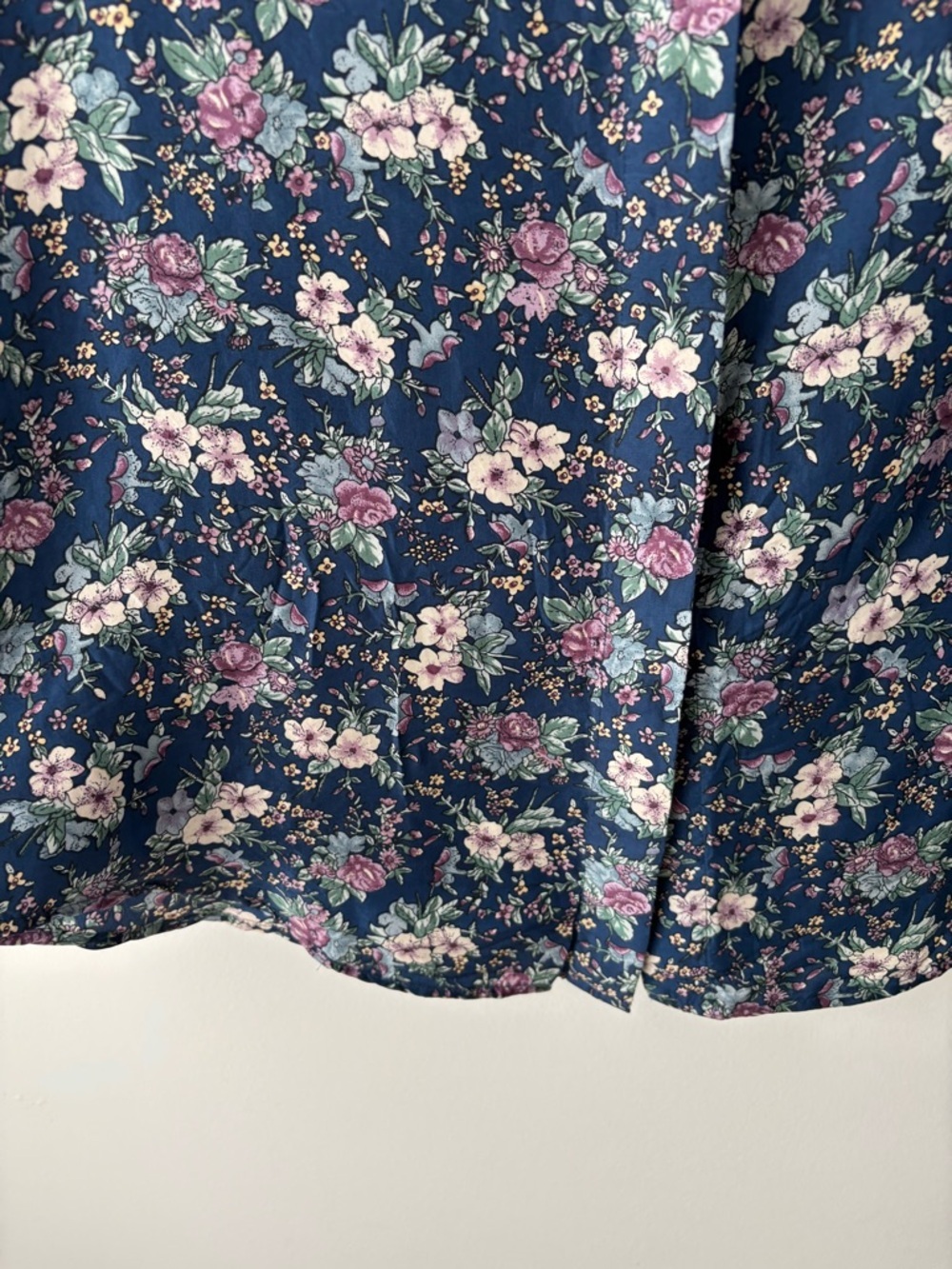 Vintage 100% Silk Floral Blouse Cottagecore Romantic Button Down  Navy - Picture 8 of 10
